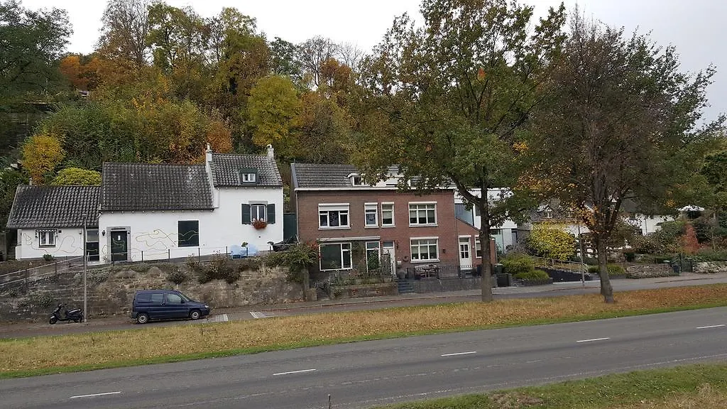 Huisje Aan De Maas Apartment Maastricht Netherlands